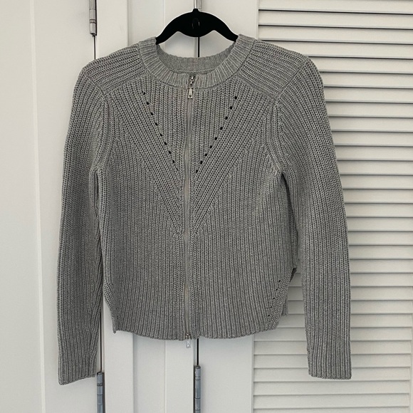 GUESS Gray knit sweater with back zipper - Picture 5 of 5